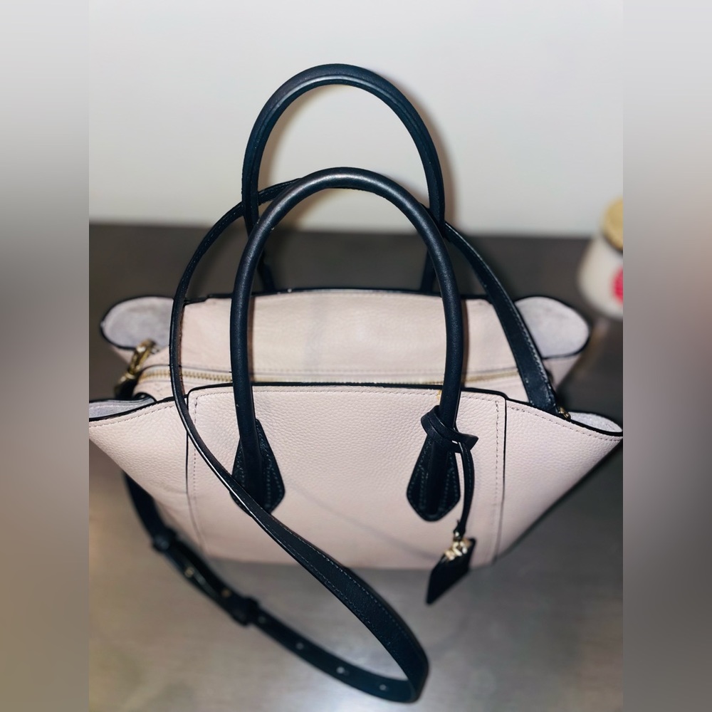 ♠️ Kate Spade Medium Satchel ♠️ - Picture 5 of 10